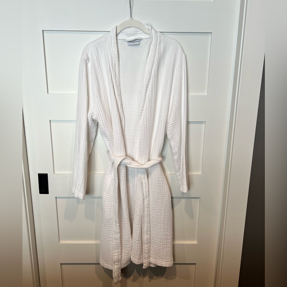 Parachute waffle robe